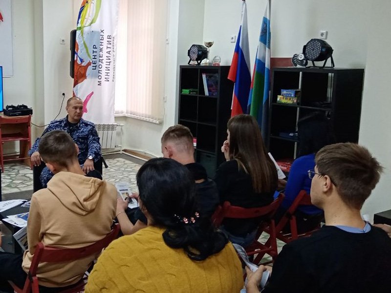 Сотрудники ОМВД России по Ровеньскому району приняли участие в проекте «Большая перемена»